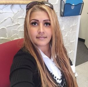 Meet your Posher, Stefanie